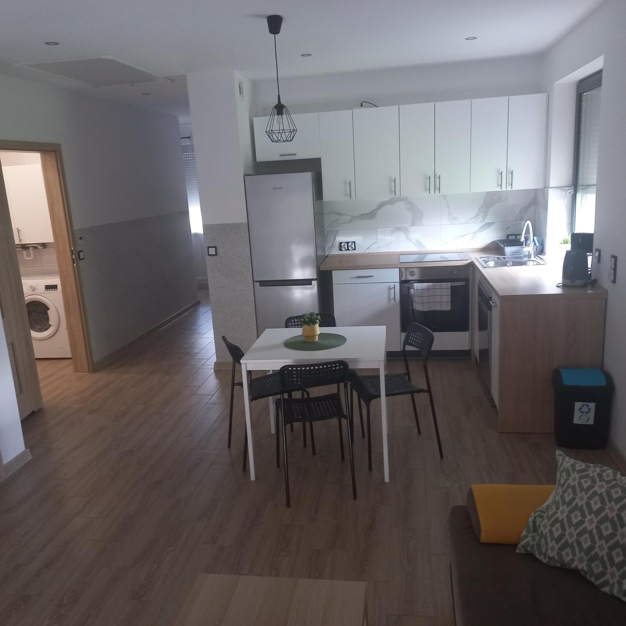 Apartamenty Josef Zbroslawice Exterior photo